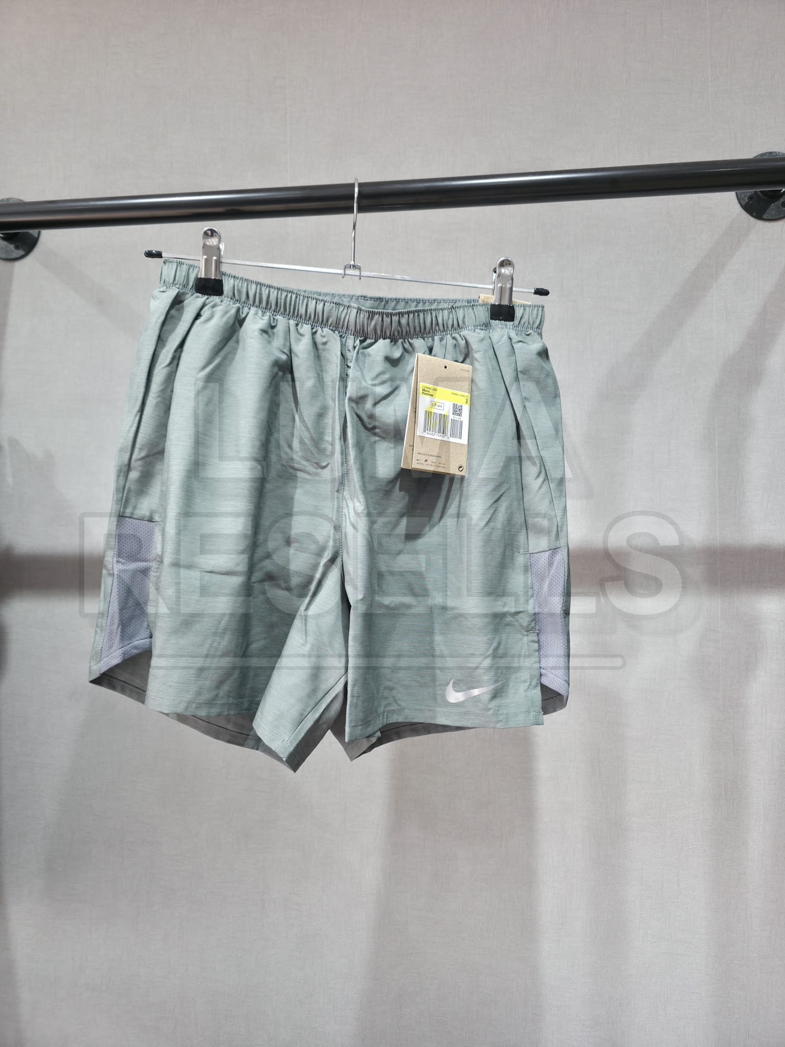 Item 027