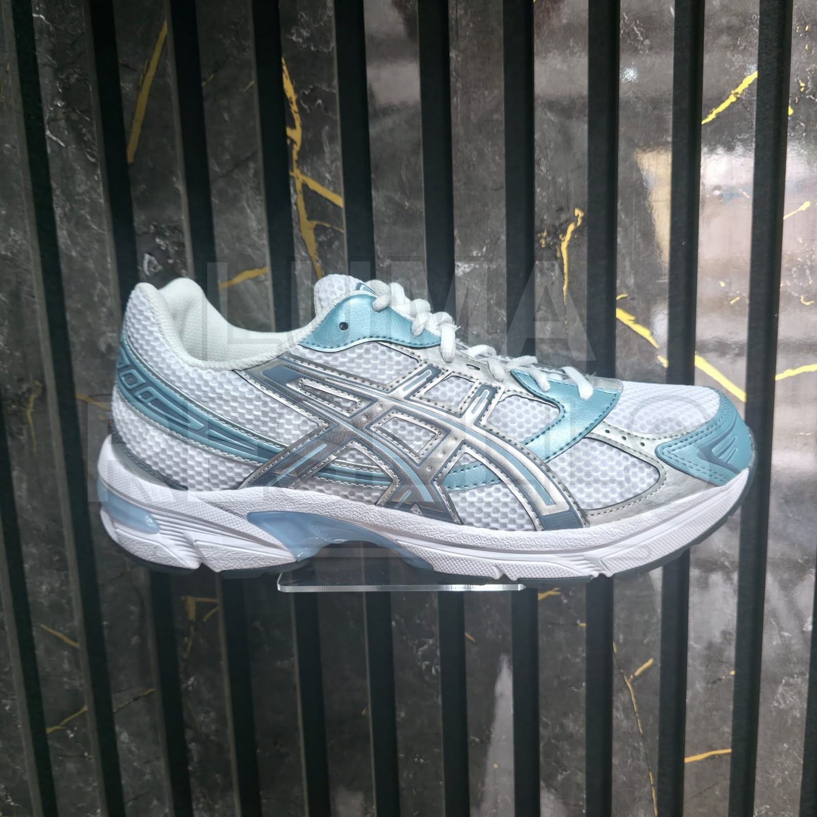 Item 036
