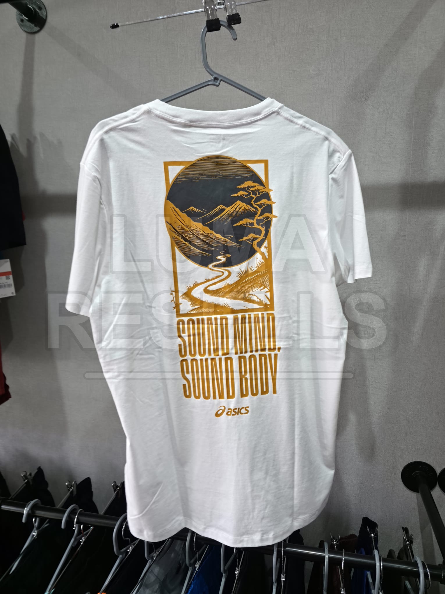 Item 048