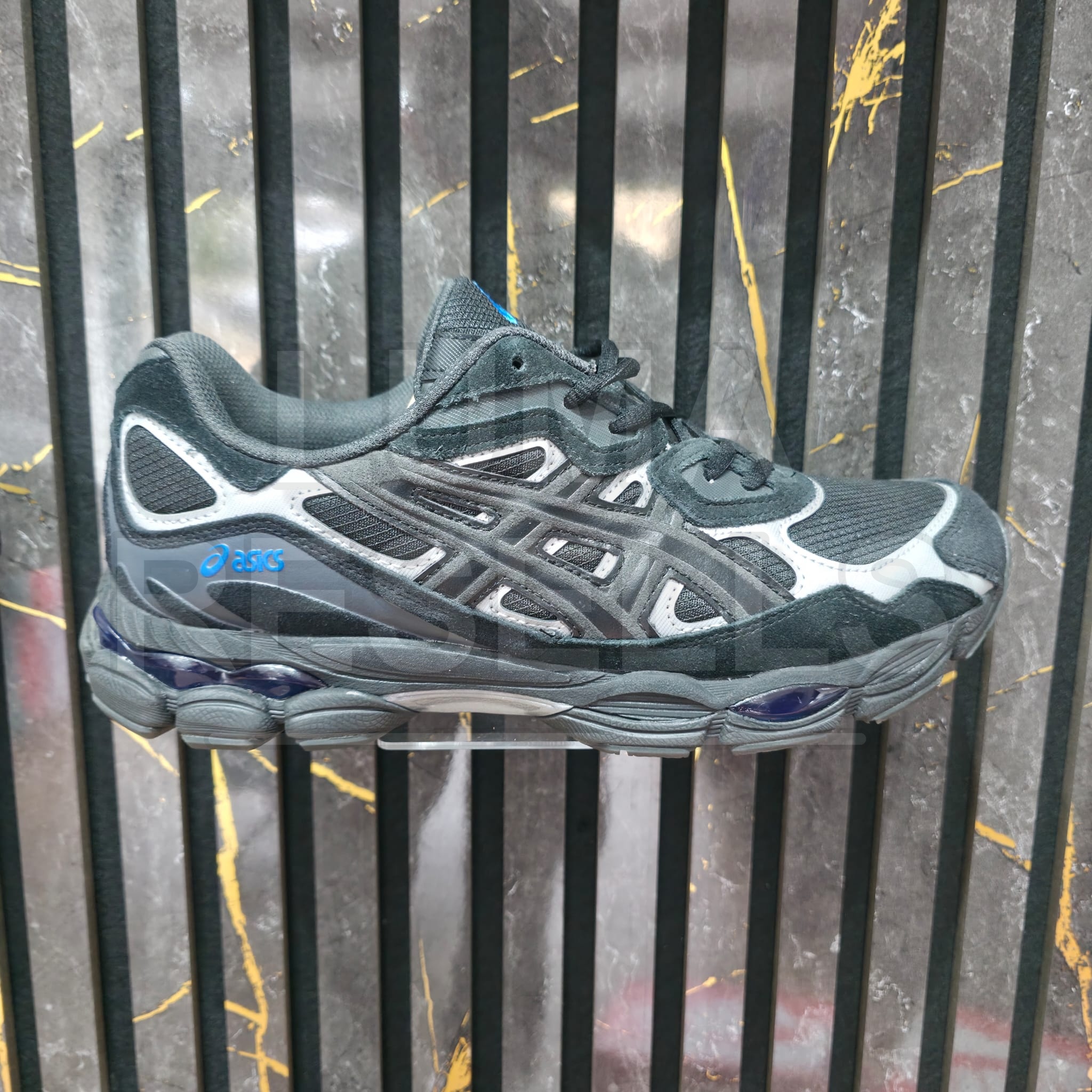 Item 053